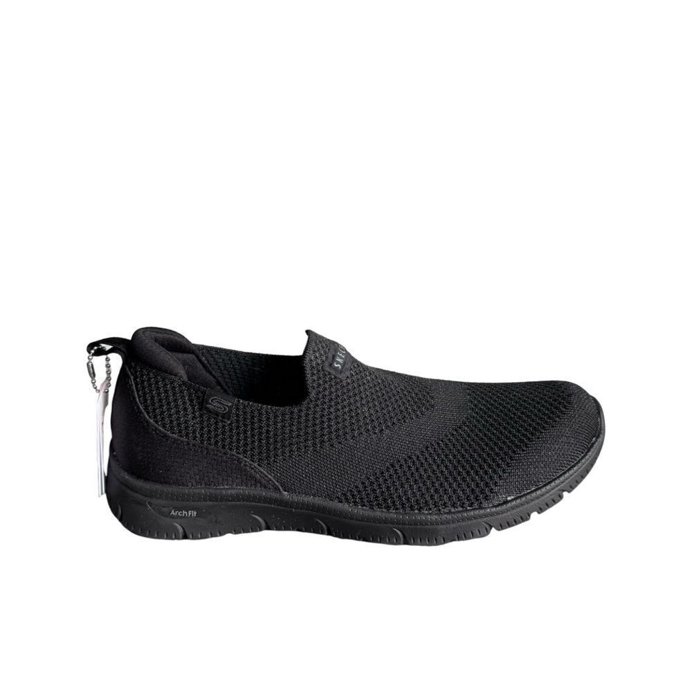 Skechers women’s Black Slip-On Shoes size 7